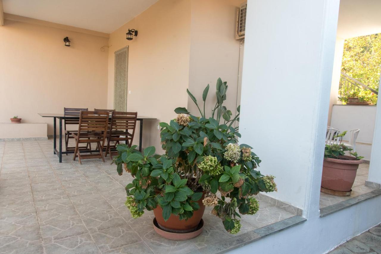 Oak - Garden, Monodri Apartment *